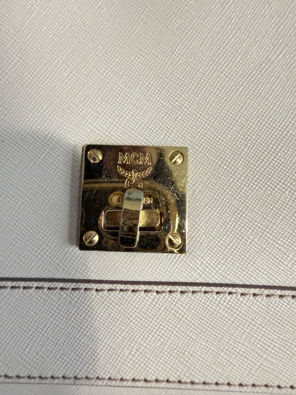 MCM Cream Crossbody Shoulder Bag with Gold Hardware - Picture 2 of 6
